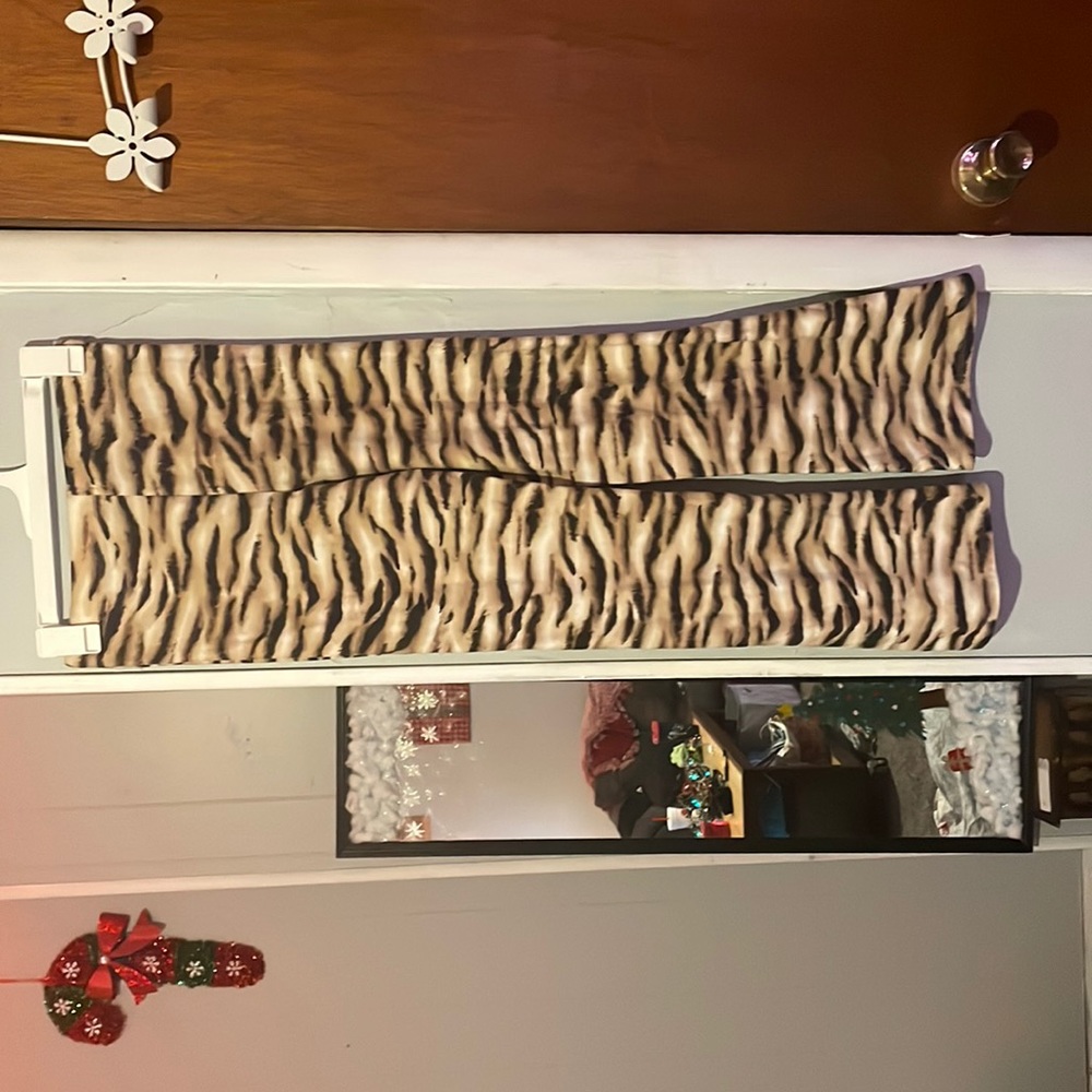 Animal print flare pant